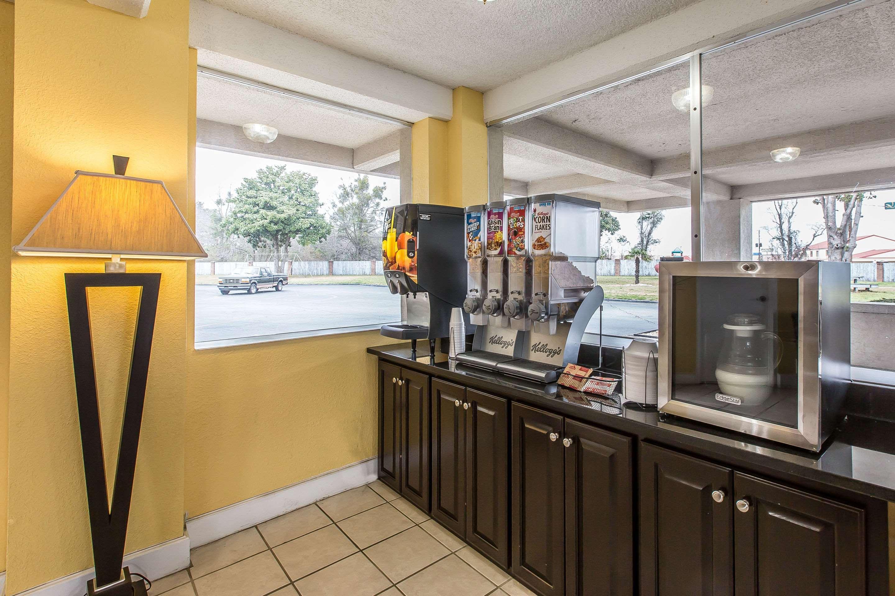 Econo Lodge ביירון מראה חיצוני תמונה
