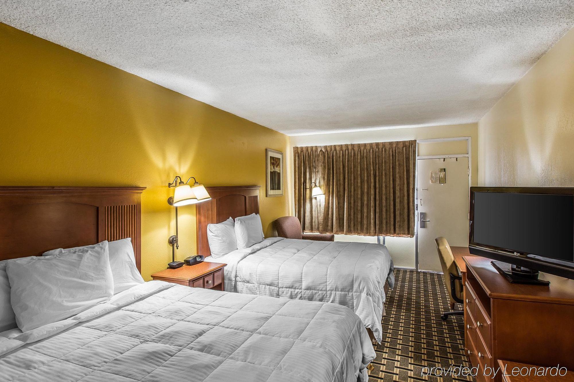 Econo Lodge ביירון מראה חיצוני תמונה