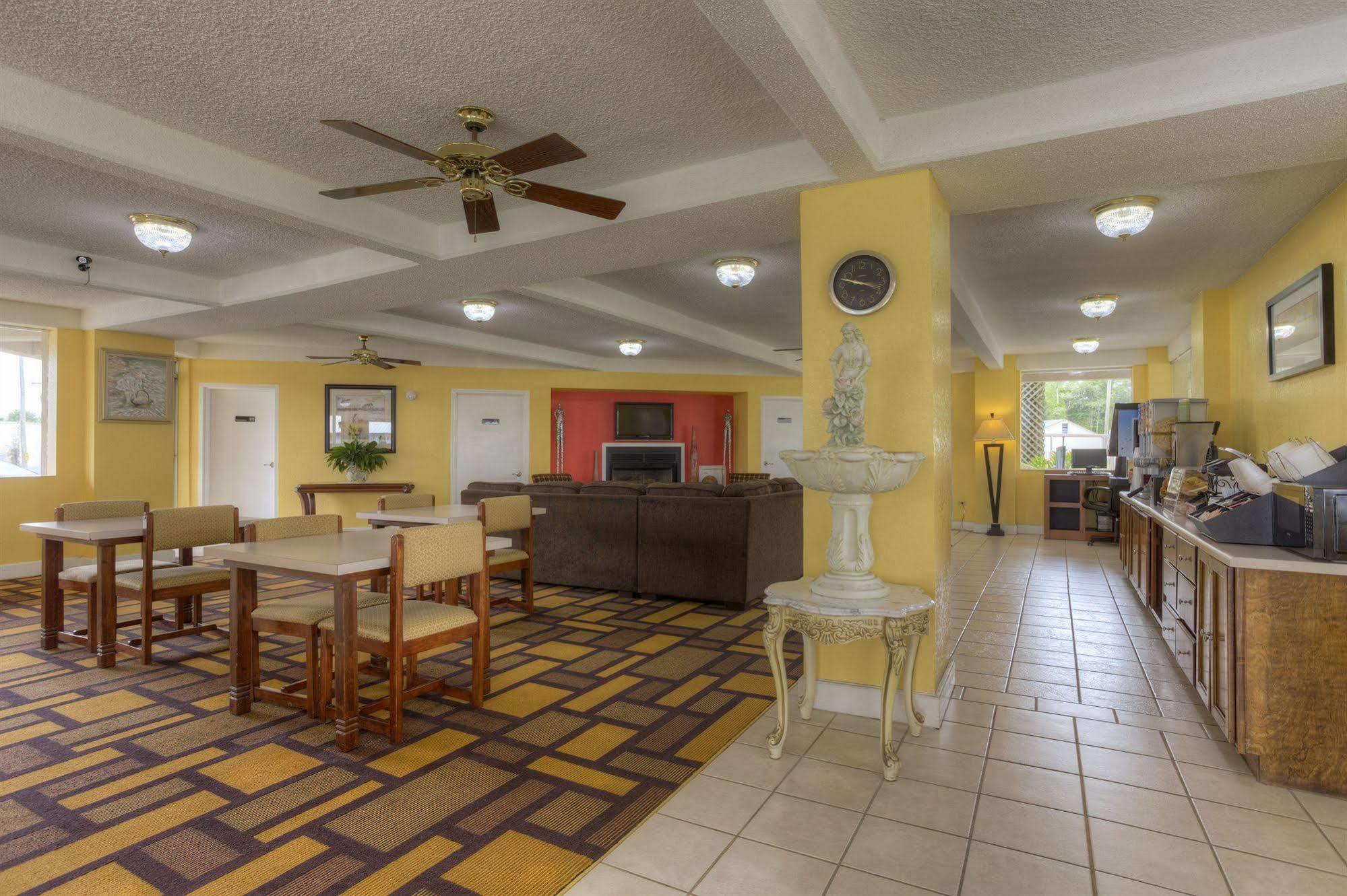 Econo Lodge ביירון מראה חיצוני תמונה